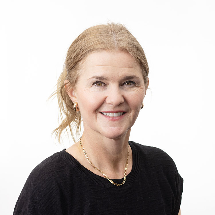 Lenka Shriver, Ph.D.
Associate Professor, Department of Nutrition